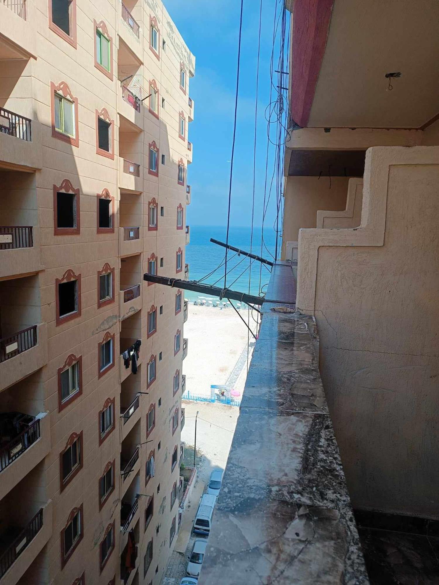 تاني نمرة من البحر مطل على فاميلي بيتش في الزراعيين العجمي الكيلو 21 الاسكندريه Residential In Agami Apartment